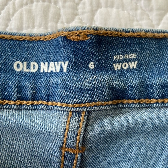 Old Navy Mid-Rise WOW Denim Shorts Jorts, Bermuda, Backyard BBQ, Normcore, Beach - Picture 3 of 11